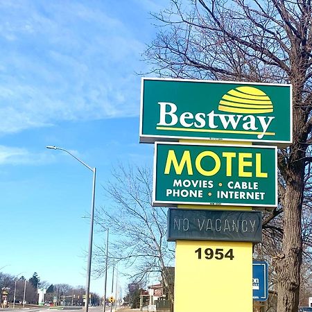 Bestway Motel วินด์เซอร์ ภายนอก รูปภาพ